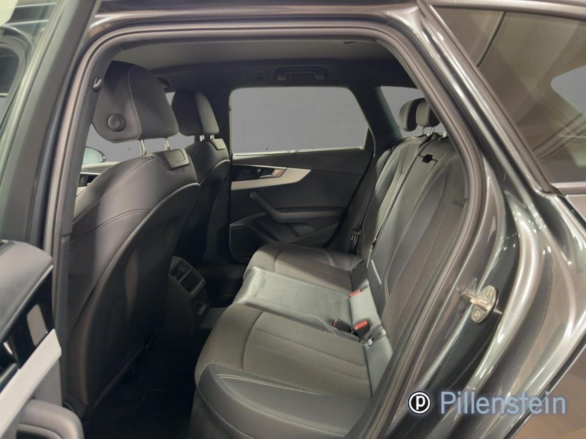 Audi A4 Avant S line