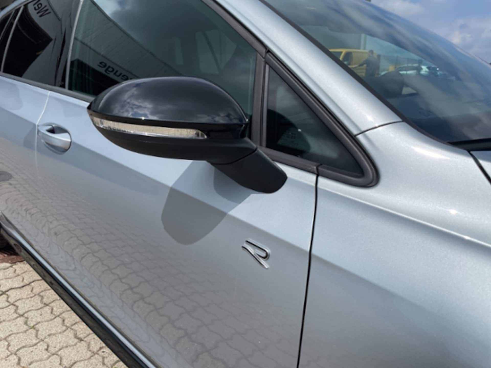 Volkswagen Golf Variant R-Line