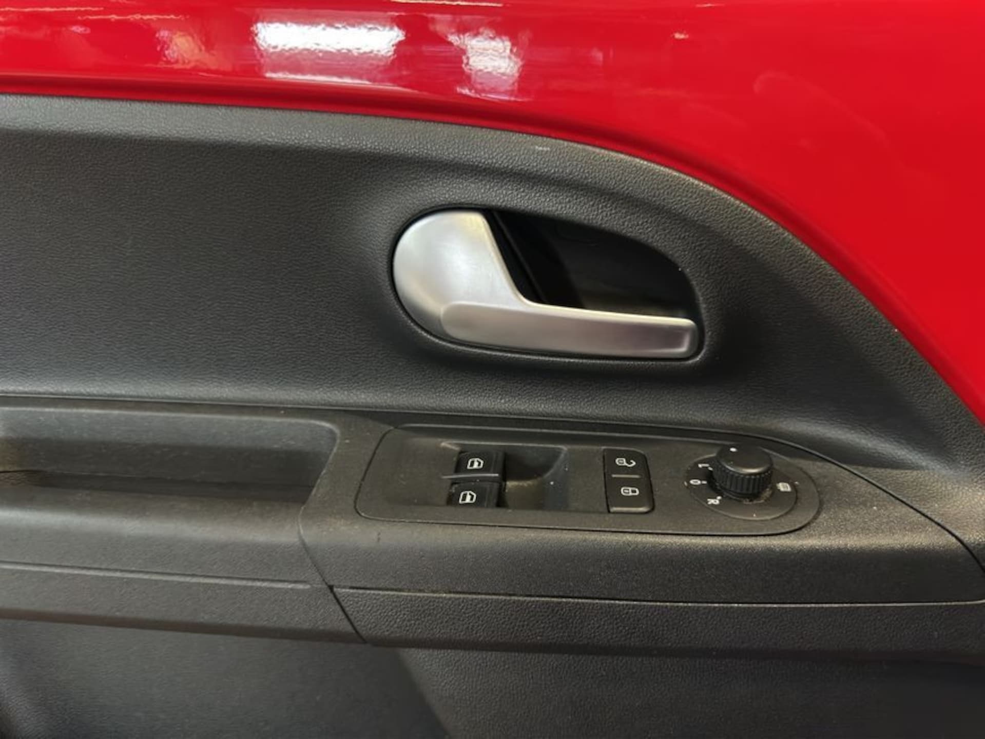 Volkswagen e-up! Style "Plus"