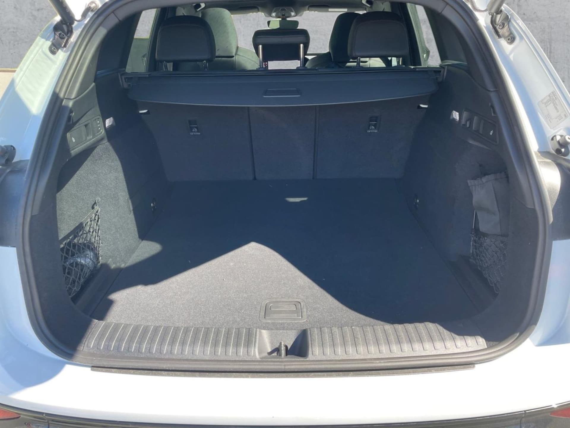 Audi SQ6 SUV e-tron