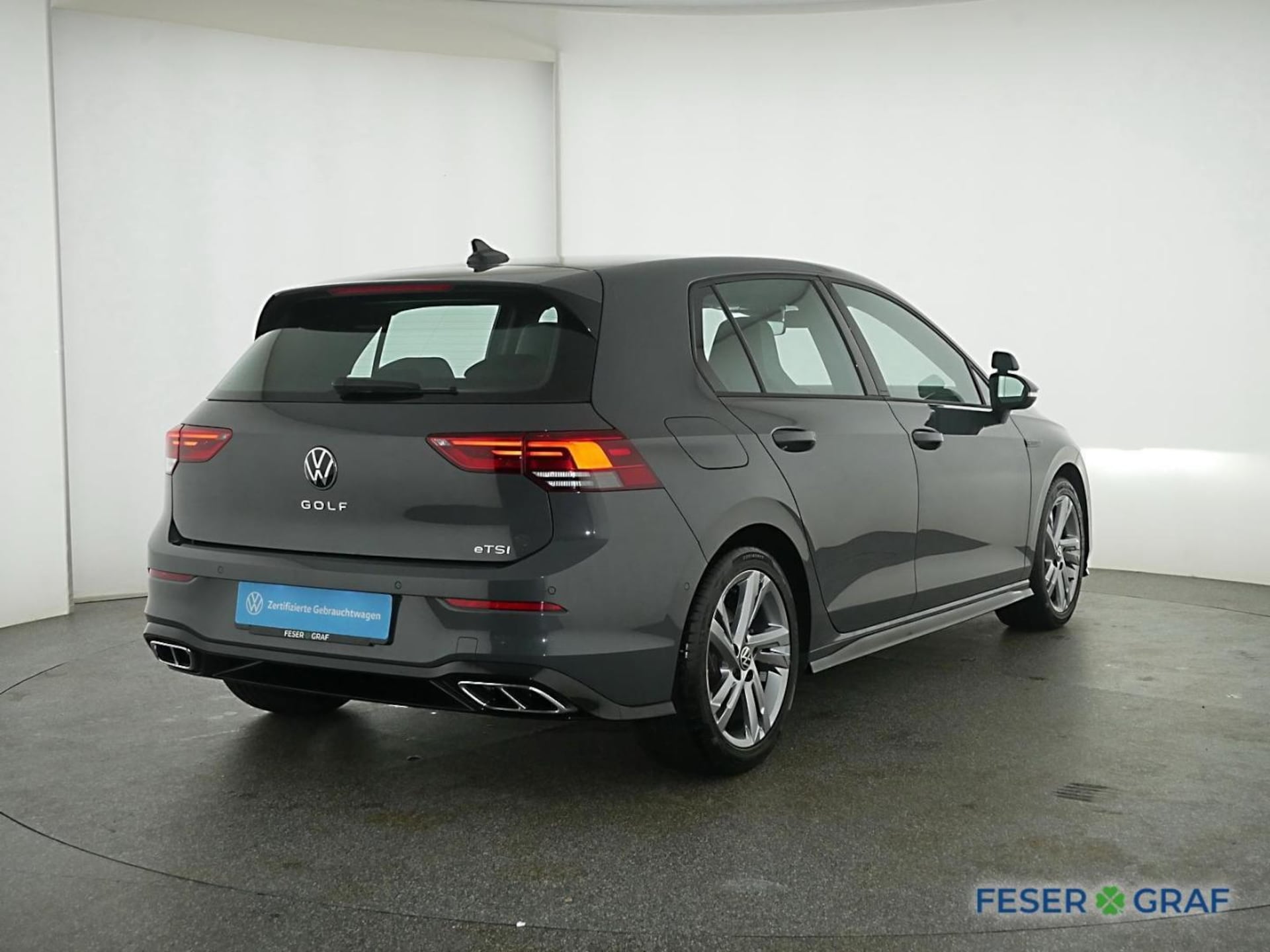 Volkswagen Golf R-Line
