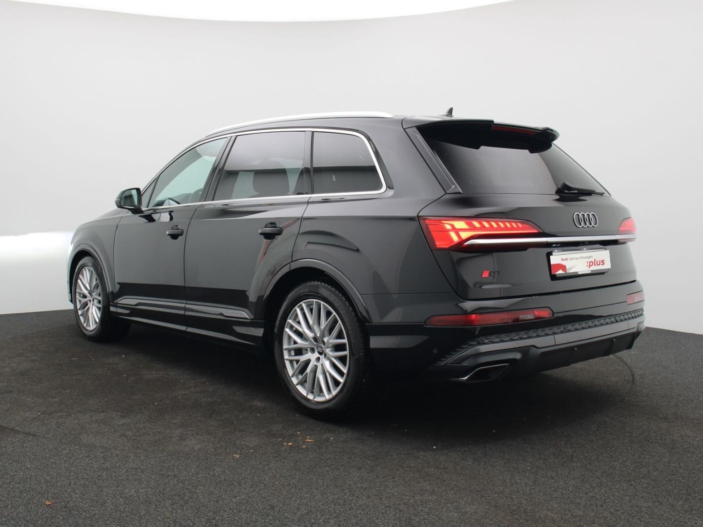 Image about Audi Q7 SUV S line 45 TDI quattro tiptronic