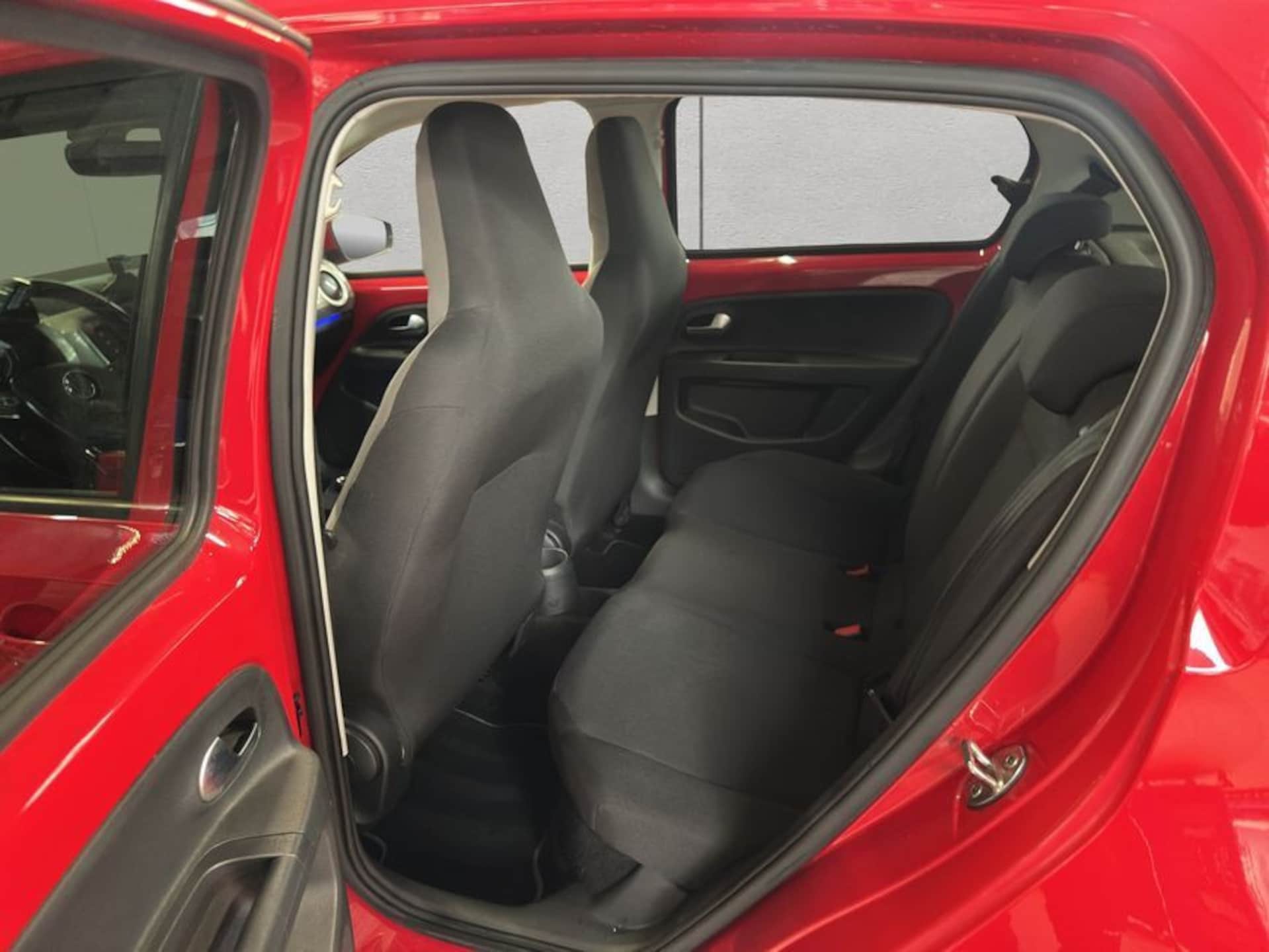 Volkswagen e-up! Style "Plus"
