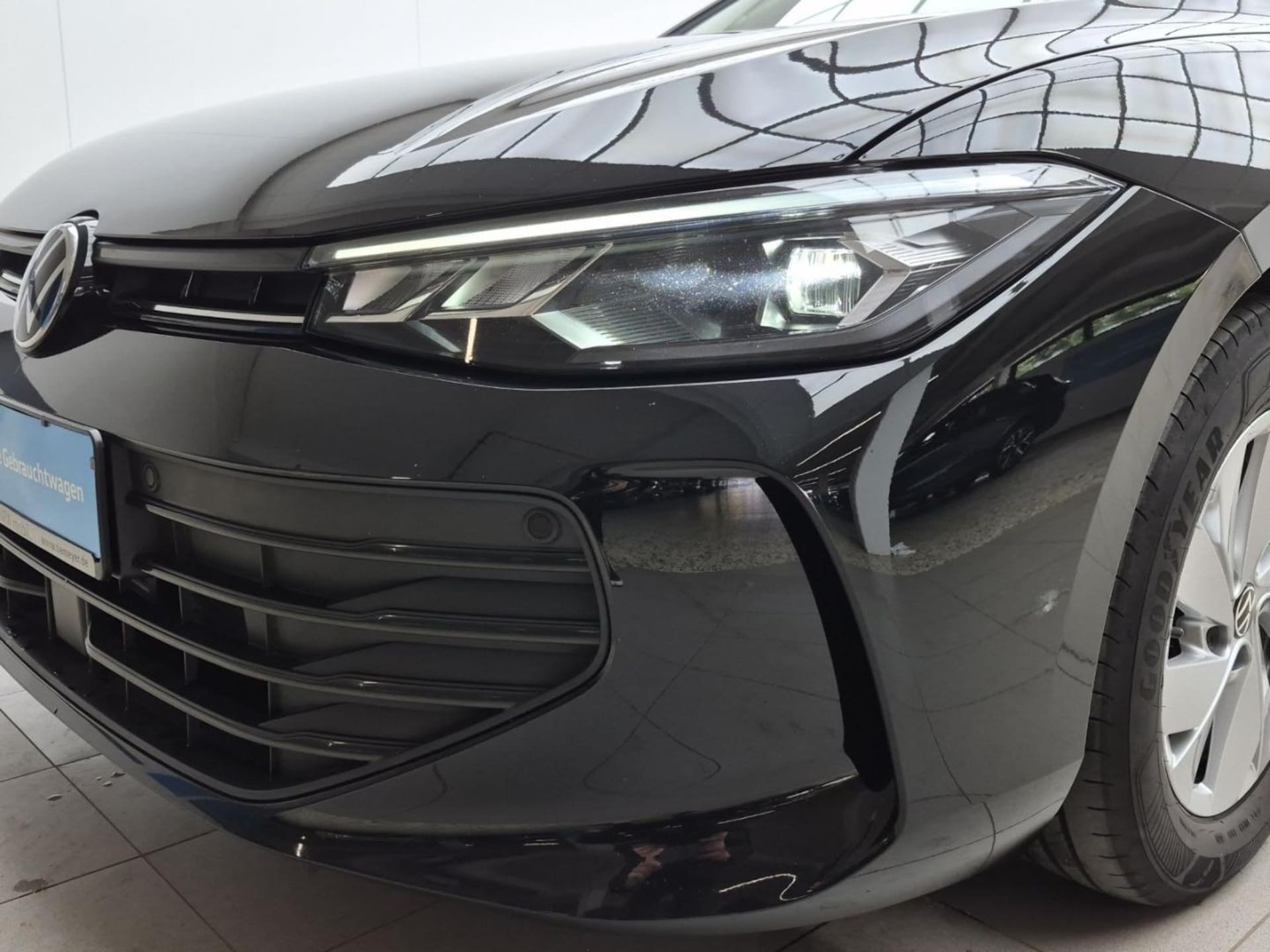 Volkswagen Passat Basis-Modell