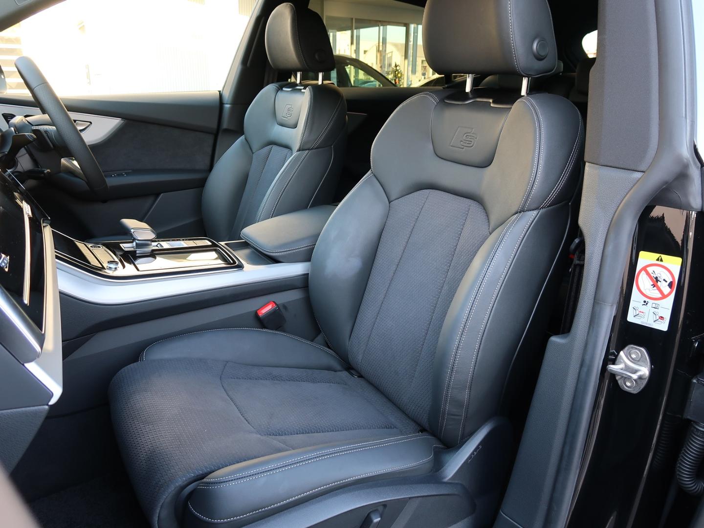 Image about Audi Q8 55 TFSI quattro S line 250(340) kW(PS) tiptronic