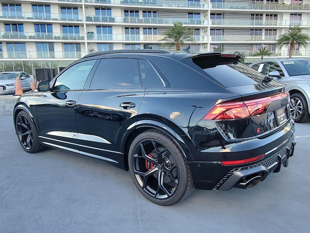 2026 Audi RS Q8 SUV performance