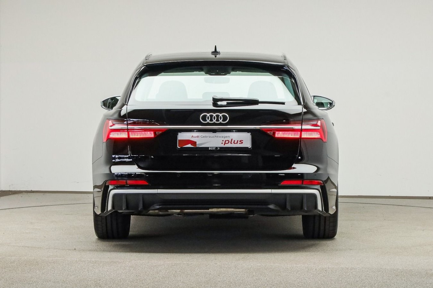 Bild über Audi S6 Avant TDI quattro tiptronic - für weitere Informationen kontaktieren Sie den Audi Partner