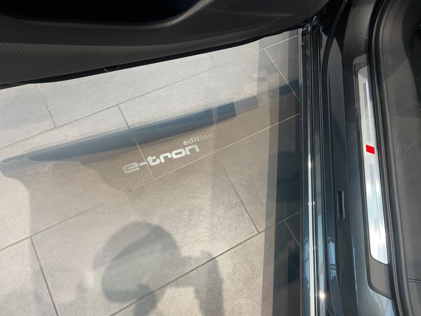 Bild über Audi A6 Sportback e-tron e-tron performance - für weitere Informationen kontaktieren Sie den Audi Partner