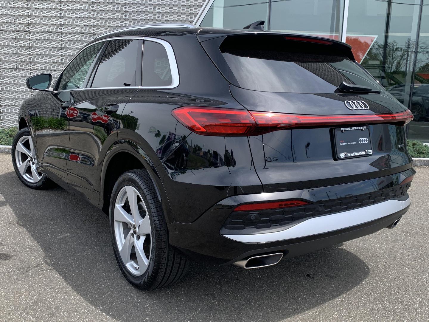 2025 Audi Q5 40 Premium Plus's photo