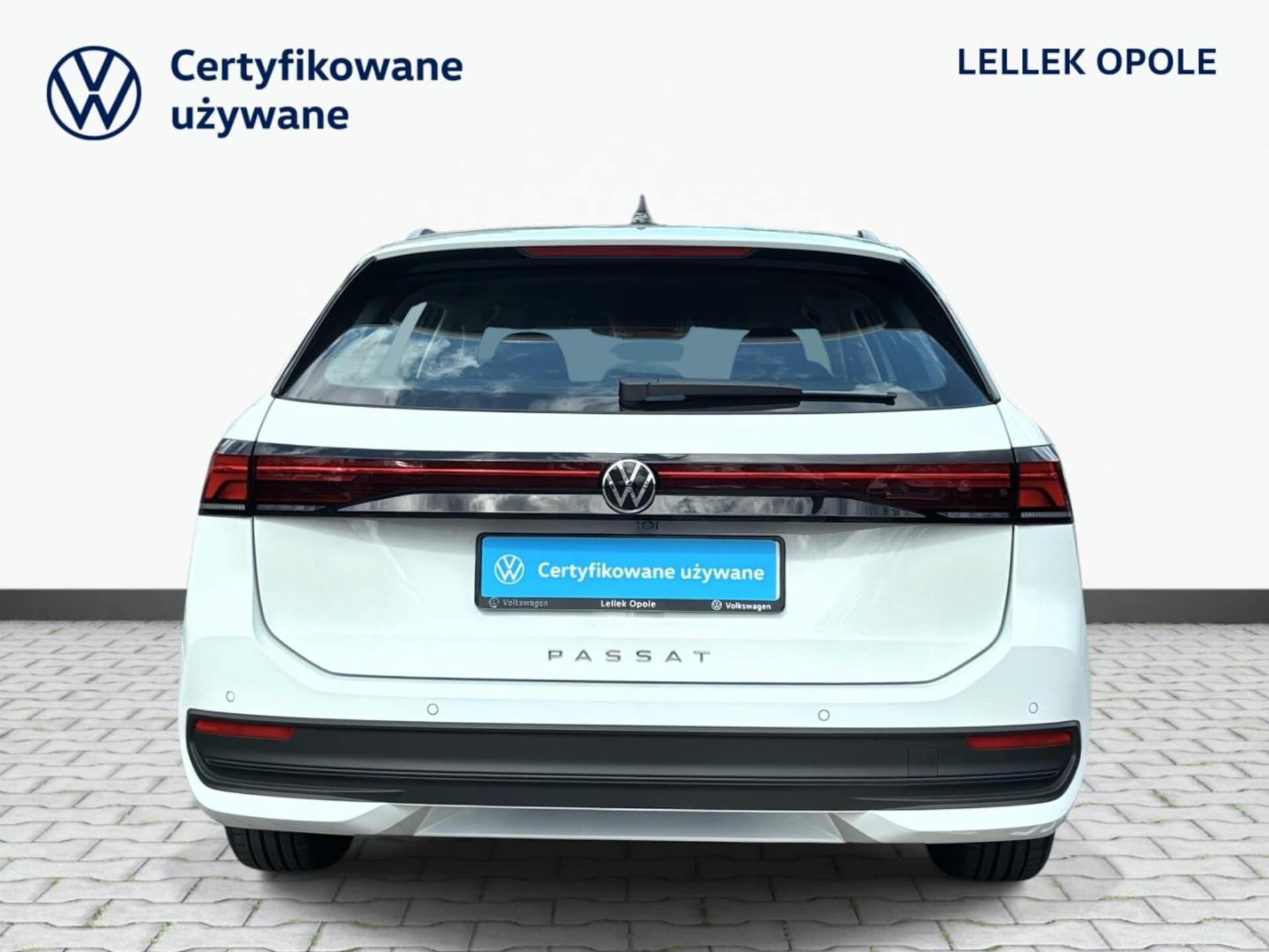 Volkswagen Passat Model bazowy
