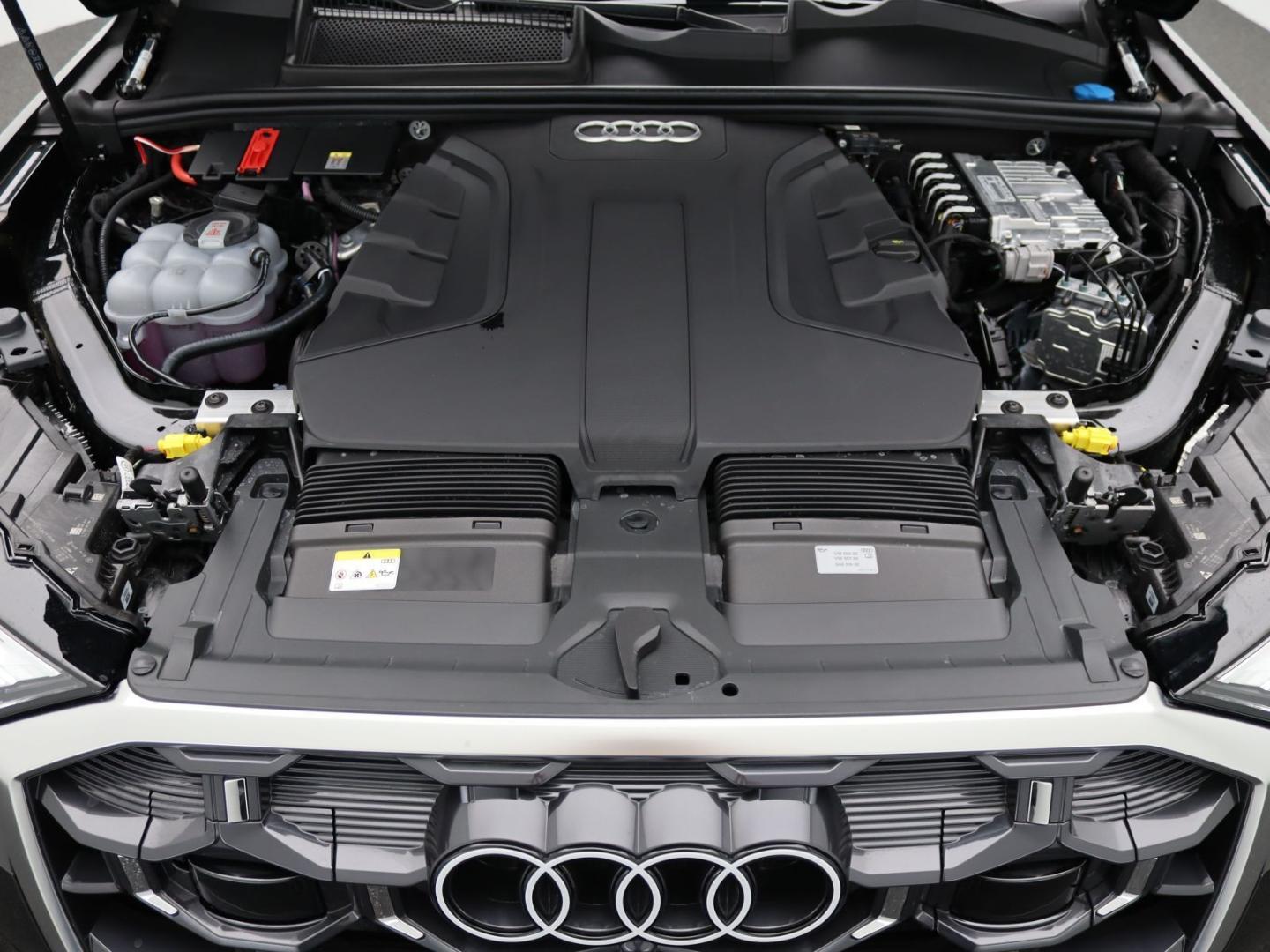 Image about Audi Q7 SUV S line 45 TDI quattro tiptronic