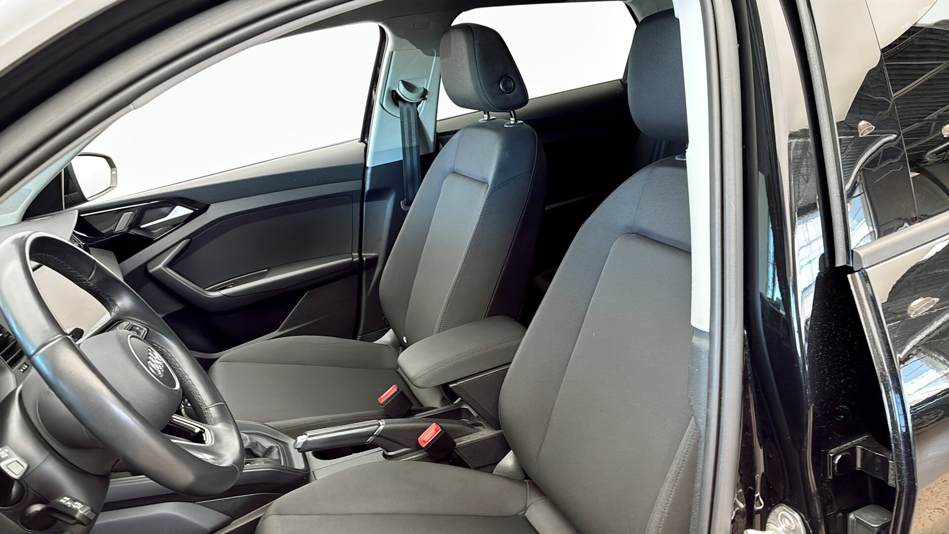 Bild som visar&nbsp;Audi A1 Sportback&nbsp;A1 Sportback 30 TFSI Proline 110 hk S tronic - för mer information kontakta din Audi Partner