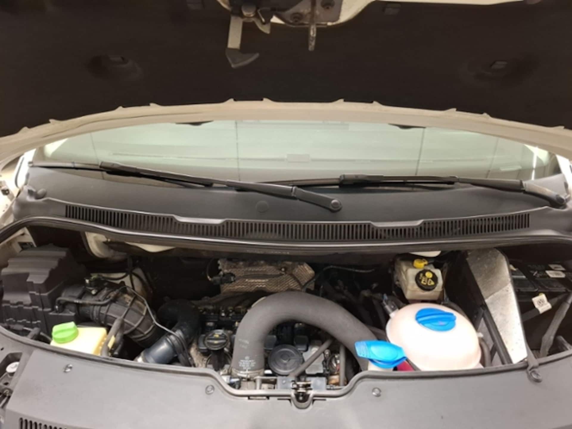 Volkswagen T6 Transporter Kombi kurzer Radstand