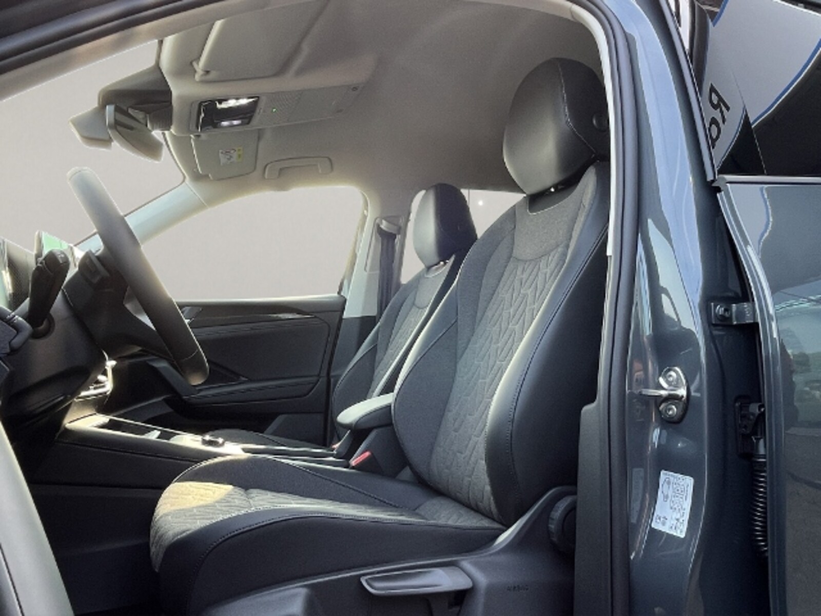 Volkswagen Tiguan – Bild 11