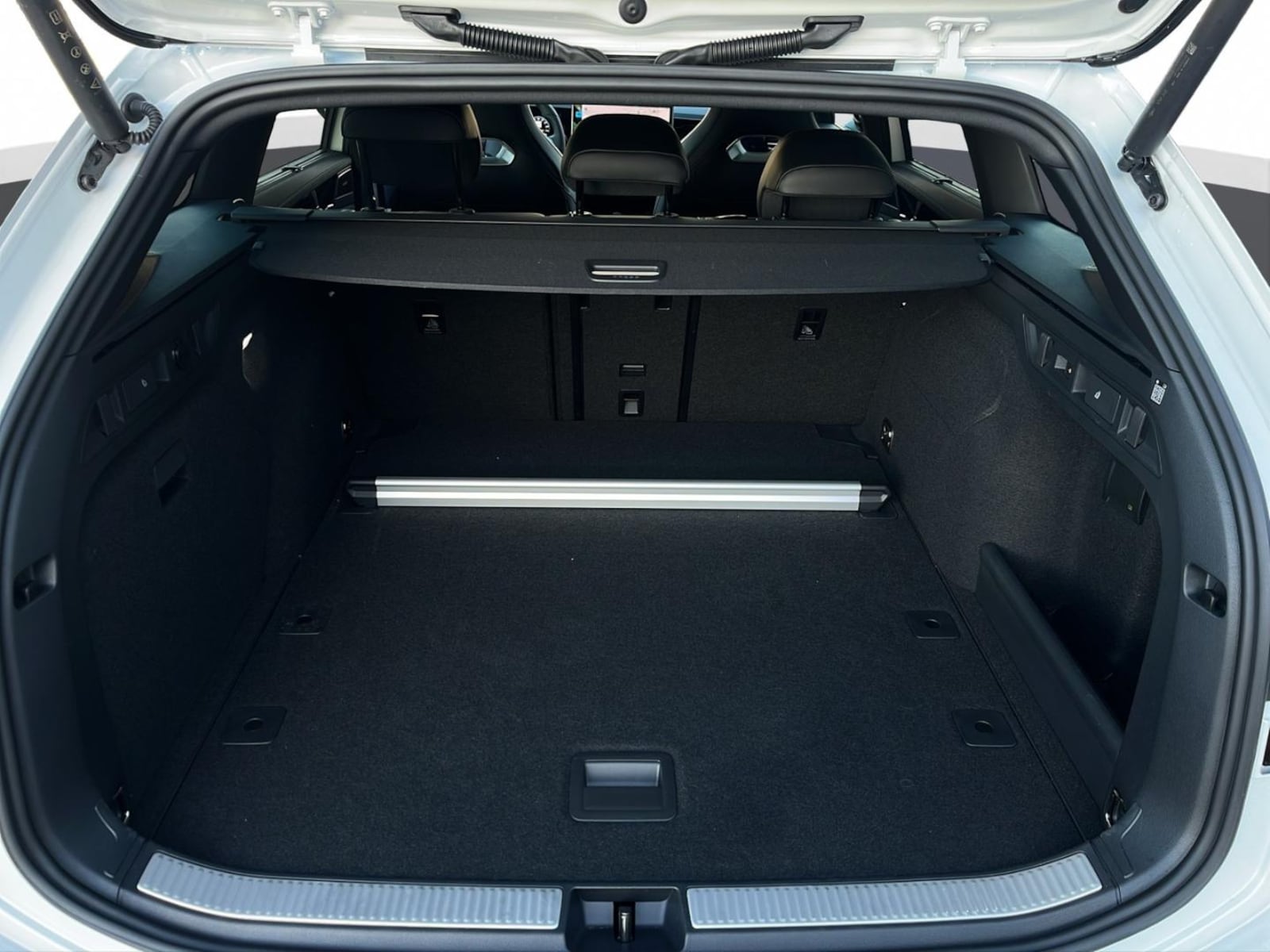Volkswagen Passat – Bild 15