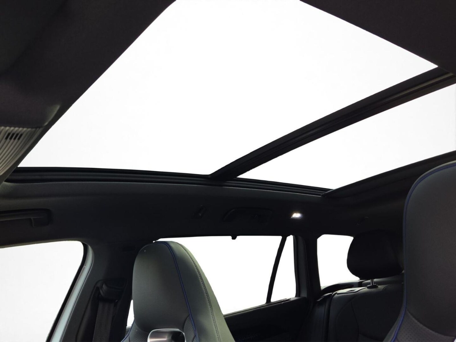 Volkswagen Passat – Bild 12