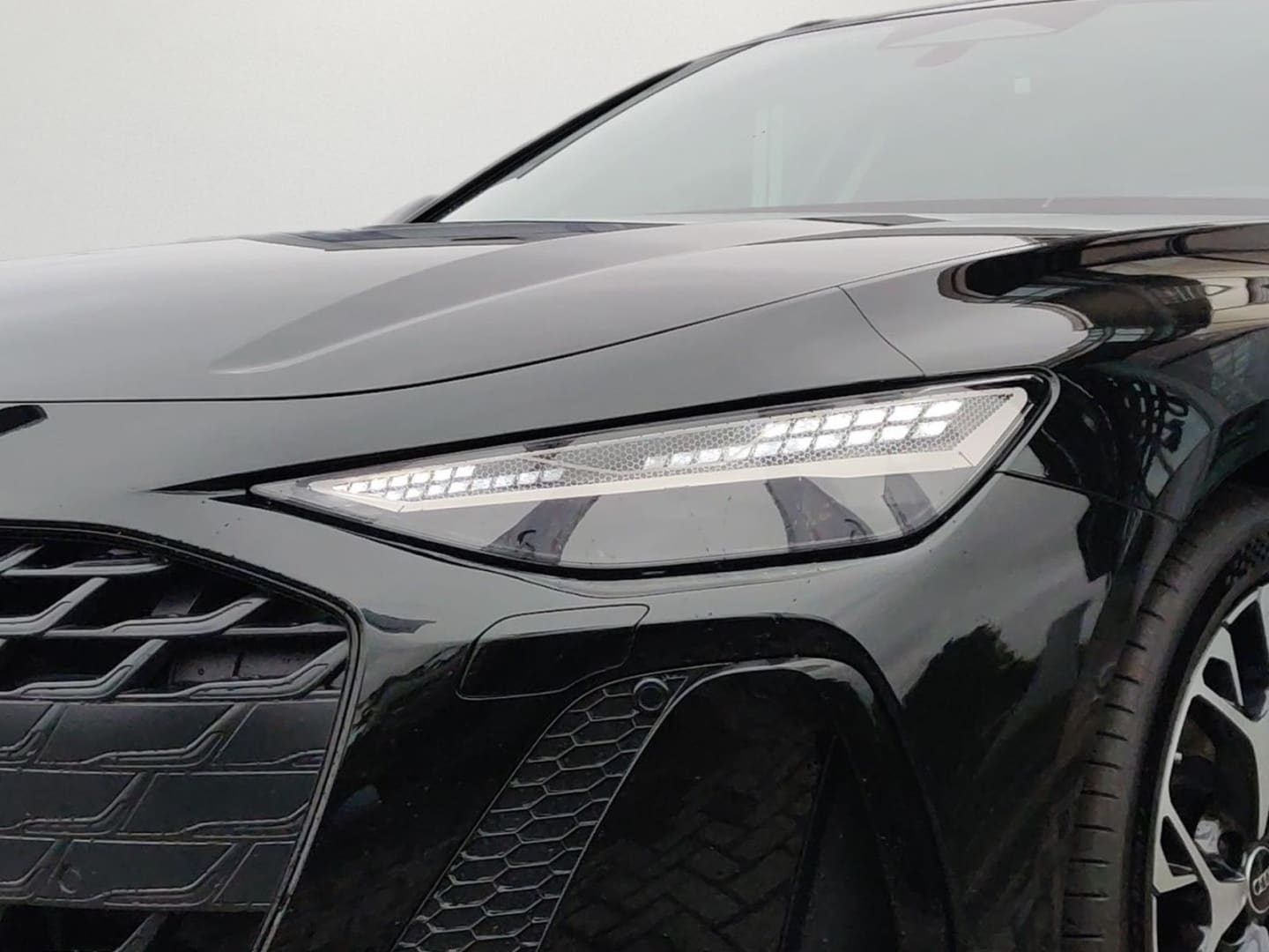 Bild über Audi A6 Avant TDI quattro 150 kW S tronic - für weitere Informationen kontaktieren Sie den Audi Partner