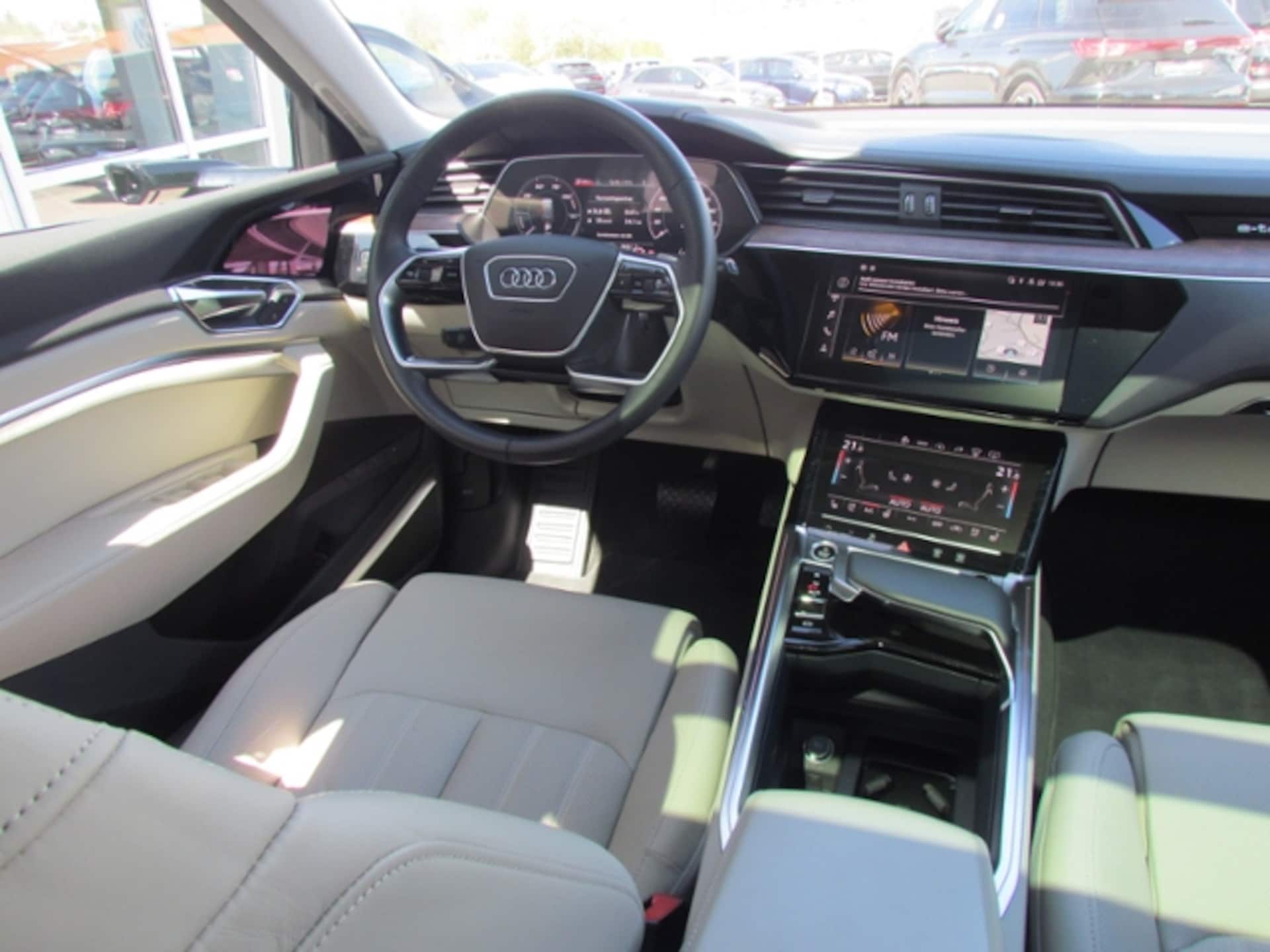 Audi e-tron advanced