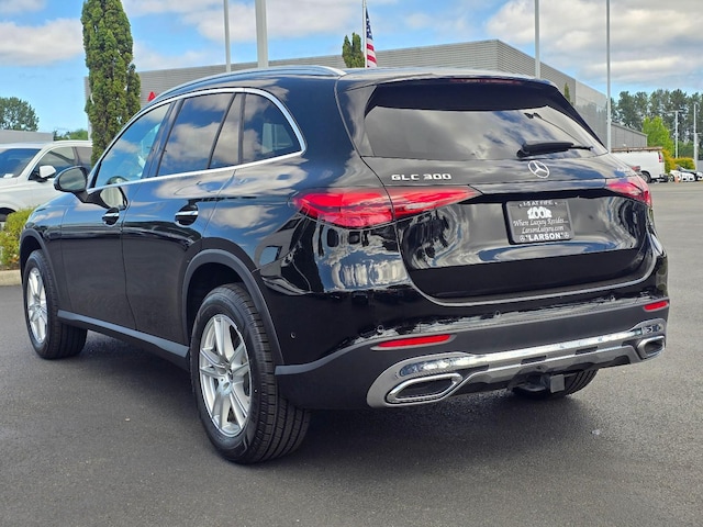 2024 Mercedes-Benz GLC 300