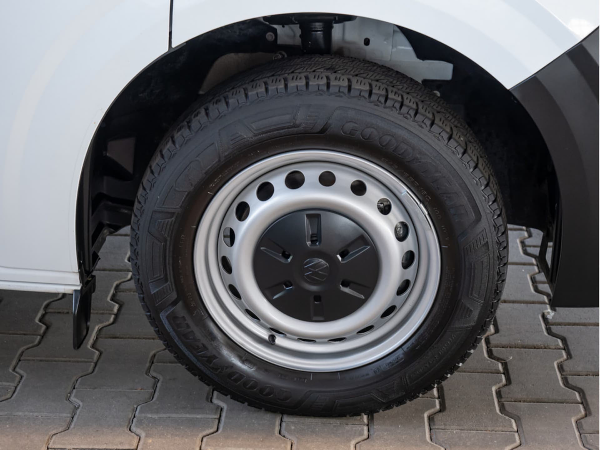 Volkswagen Transporter Kasten langer Radstand