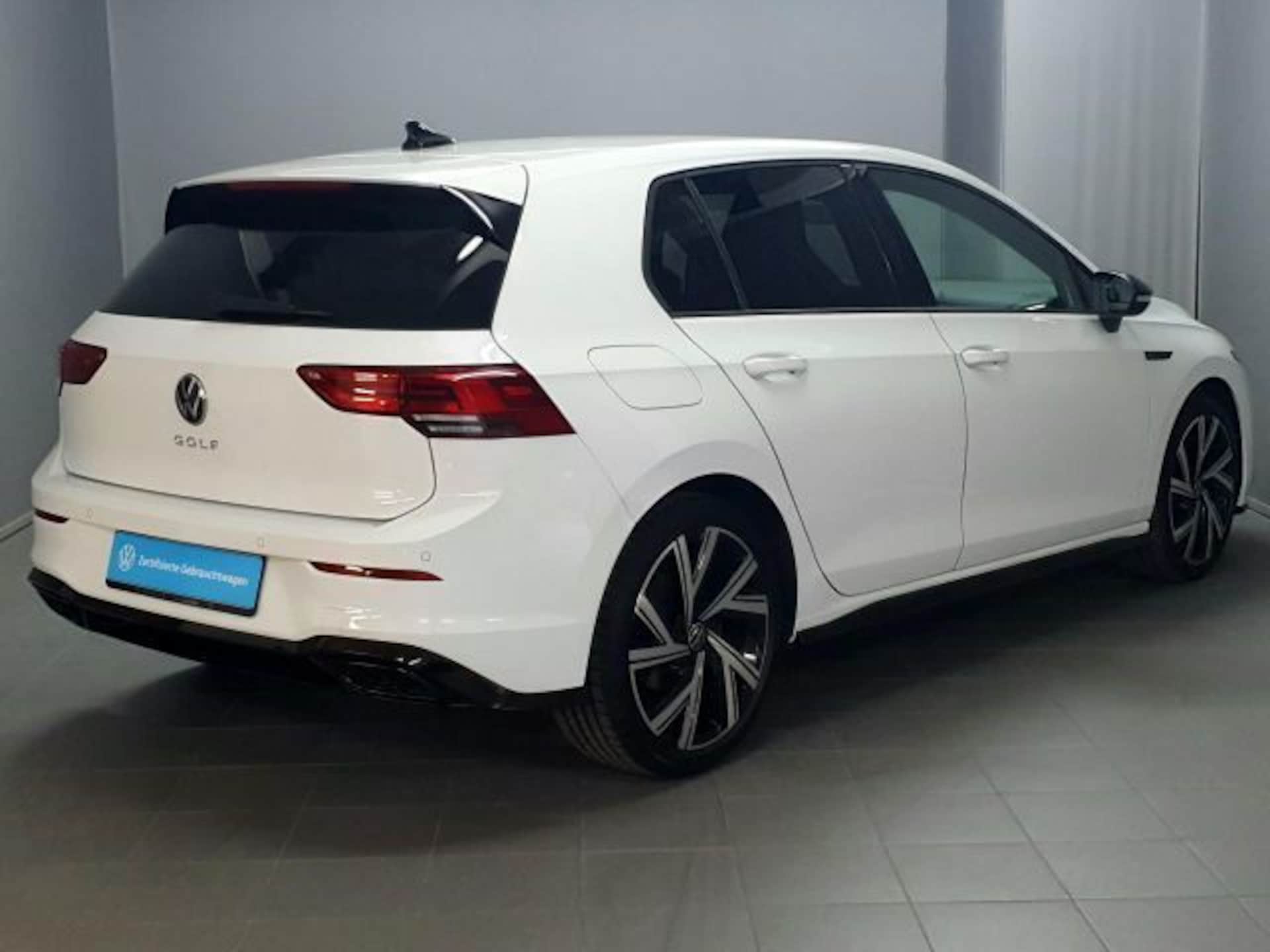 Volkswagen Golf R-Line