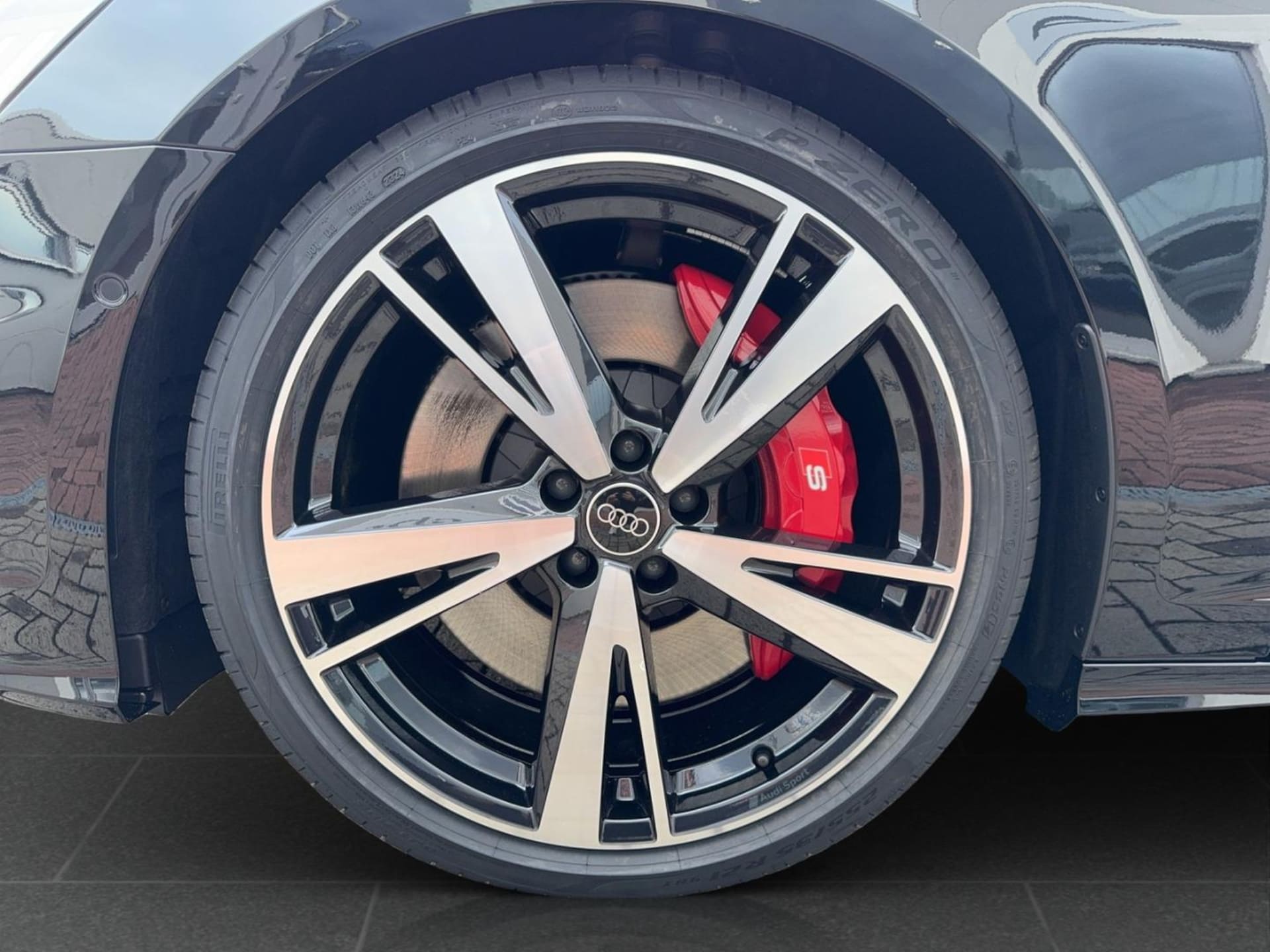 Audi S6 Avant