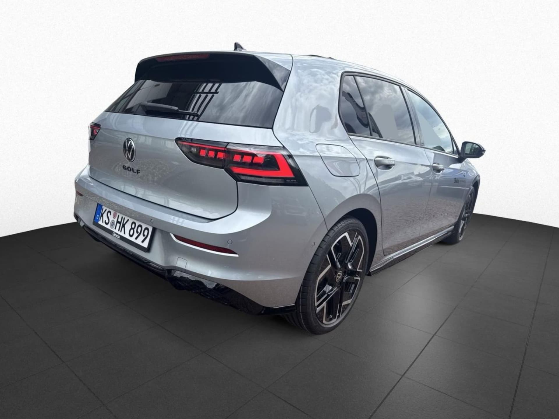 Volkswagen Golf R-Line
