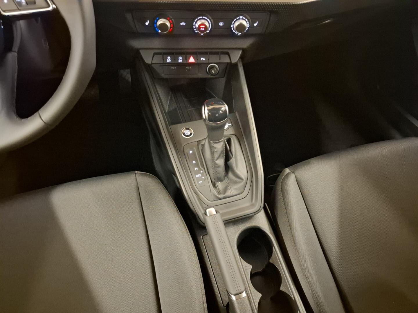 Bild über Audi A1 Sportback 25 TFSI S tronic - für weitere Informationen kontaktieren Sie den Audi Partner