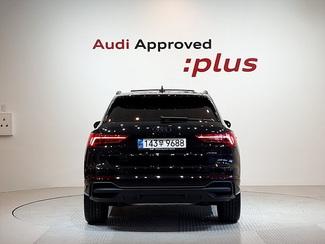 Audi Q3 40 TFSI quattro Premium 137 186 kW hp Tiptronic 5