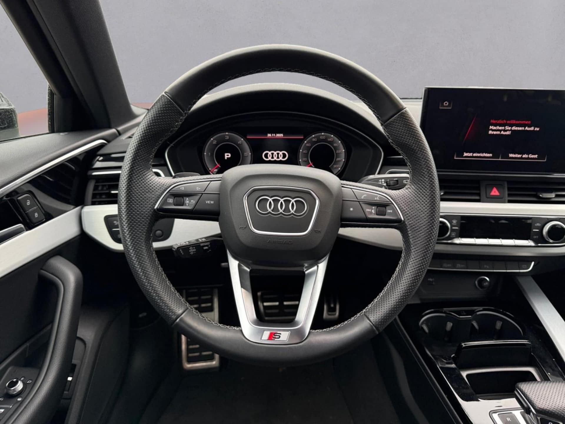 Audi A4 Avant S line