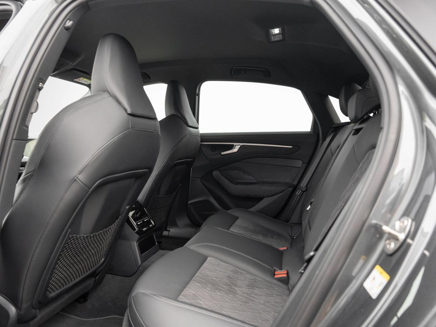 Bild über Audi A6 Limousine edition one TDI quattro 150 kW S tronic - für weitere Informationen kontaktieren Sie den Audi Partner