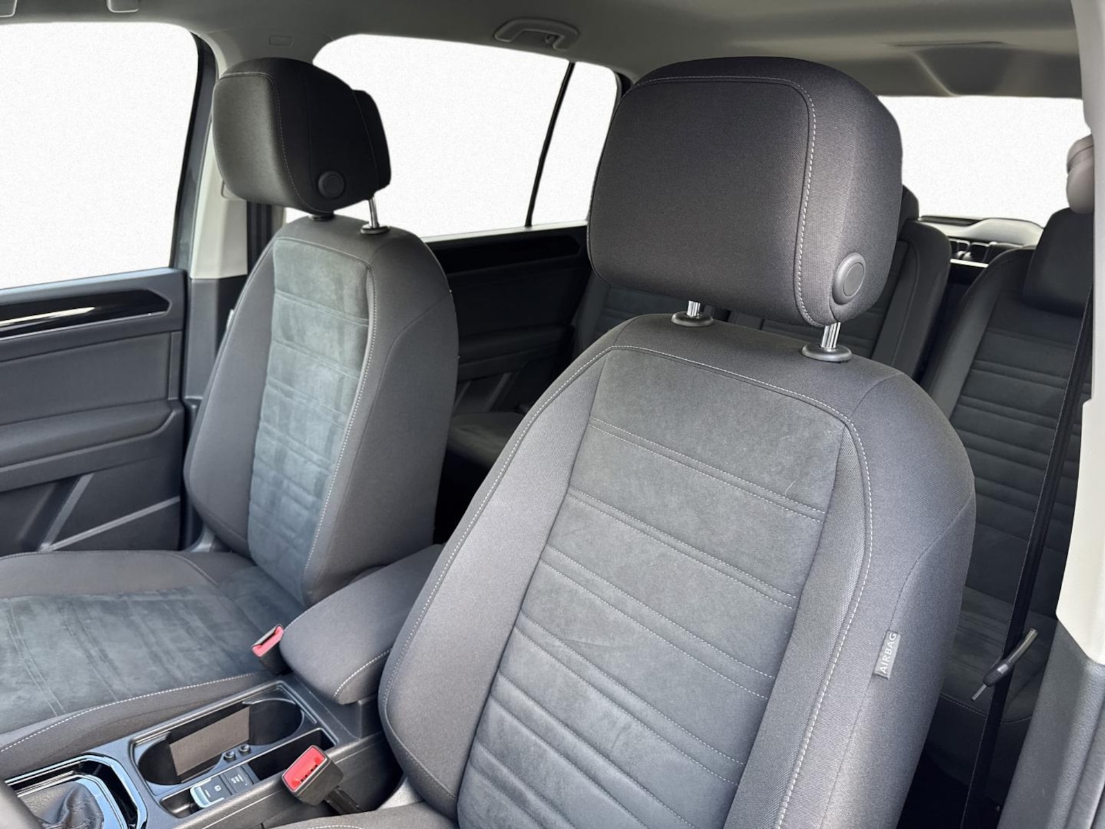 Volkswagen Touran – Bild 9