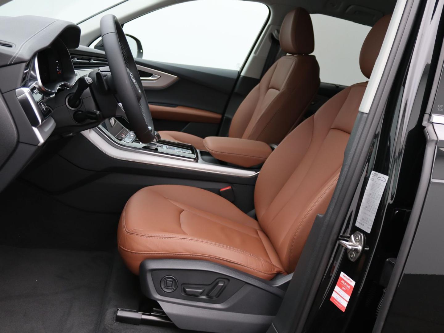 Image about Audi Q7 SUV S line 45 TDI quattro tiptronic
