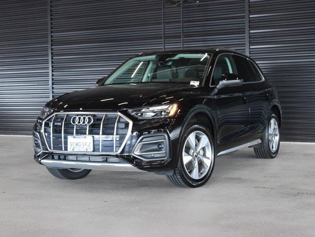 2023 Audi Q5 Premium Plus's photo