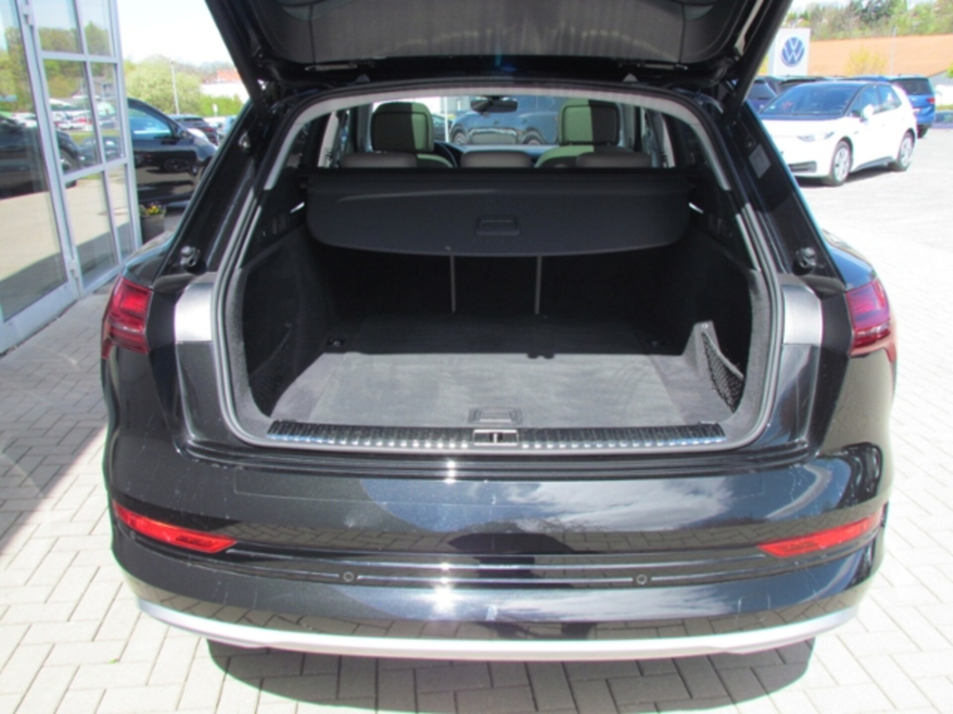 Audi e-tron advanced