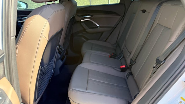 2026 Audi Q5 Premium - Photo 11