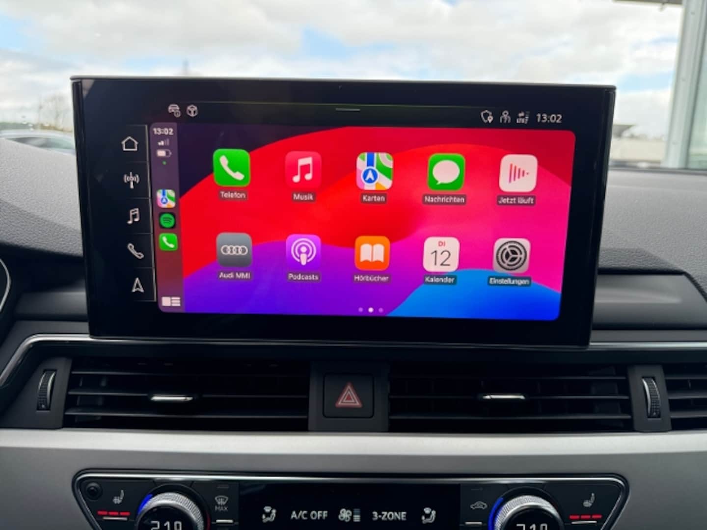 Bild über Audi A4 Avant advanced 35 TDI S tronic - für weitere Informationen kontaktieren Sie den Audi Partner