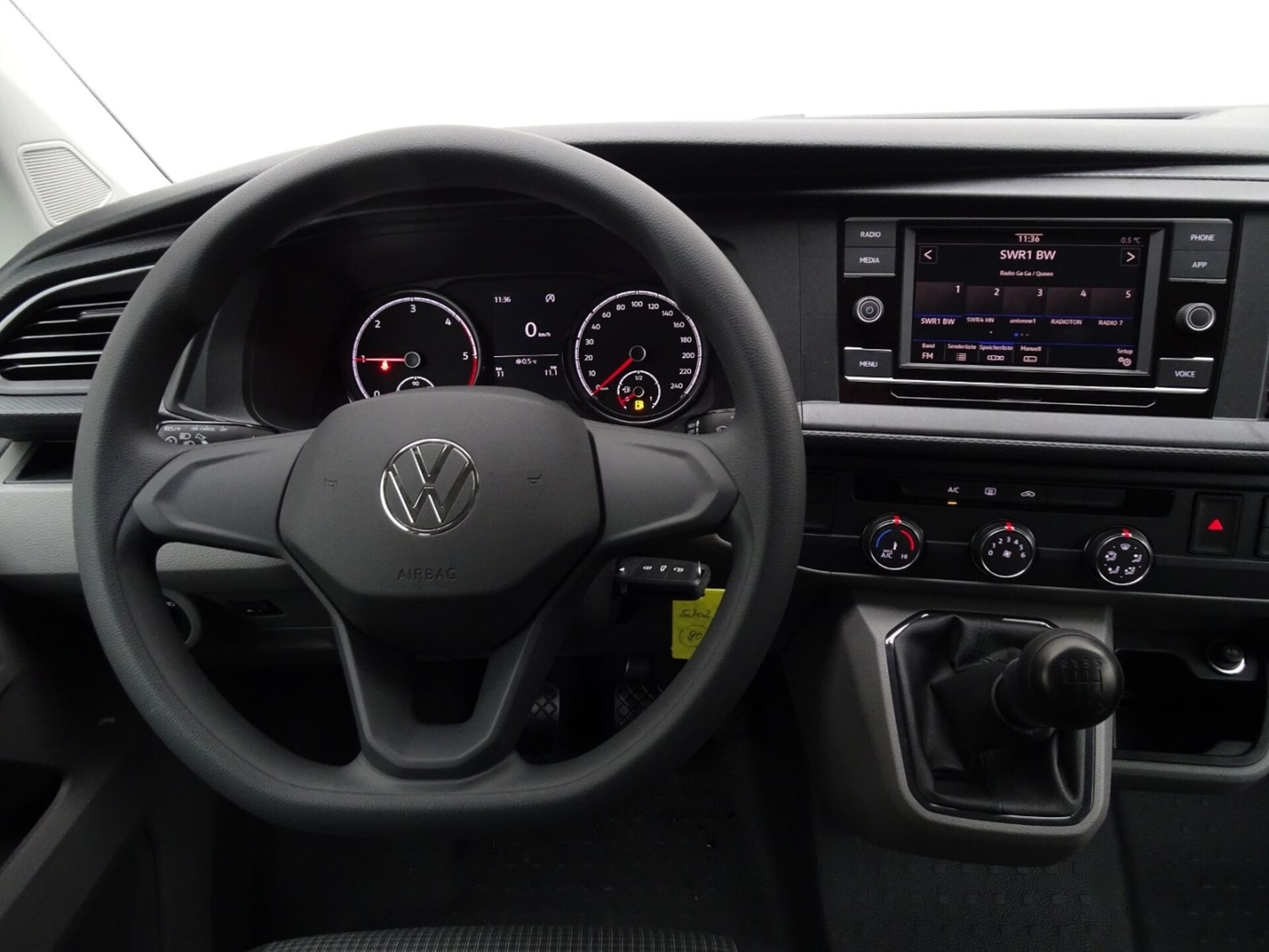 Volkswagen T6.1 Transporter Kombi kurzer Radstand