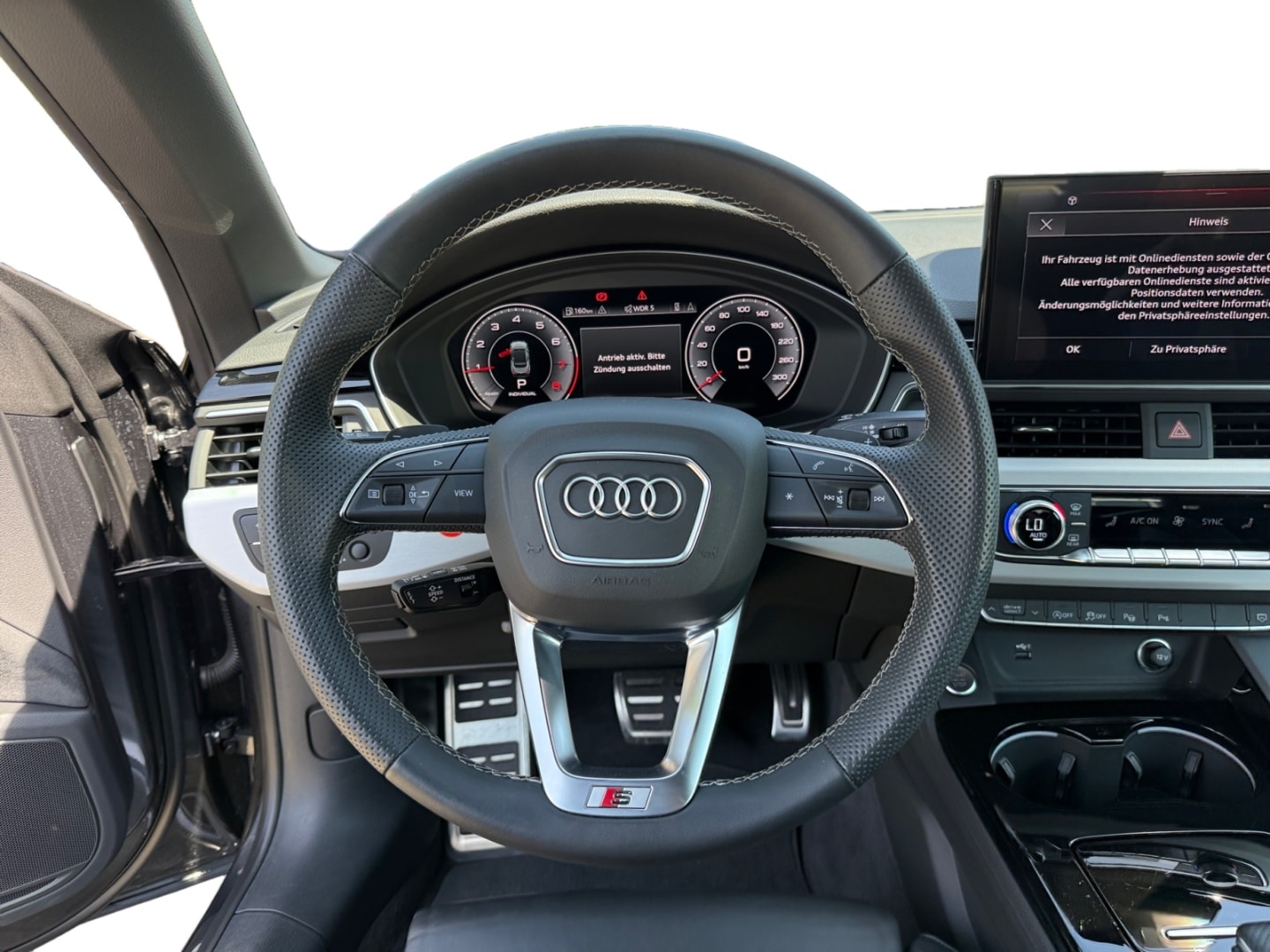 Bild über Audi A5 Cabriolet S line 45 TFSI quattro S tronic - für weitere Informationen kontaktieren Sie den Audi Partner