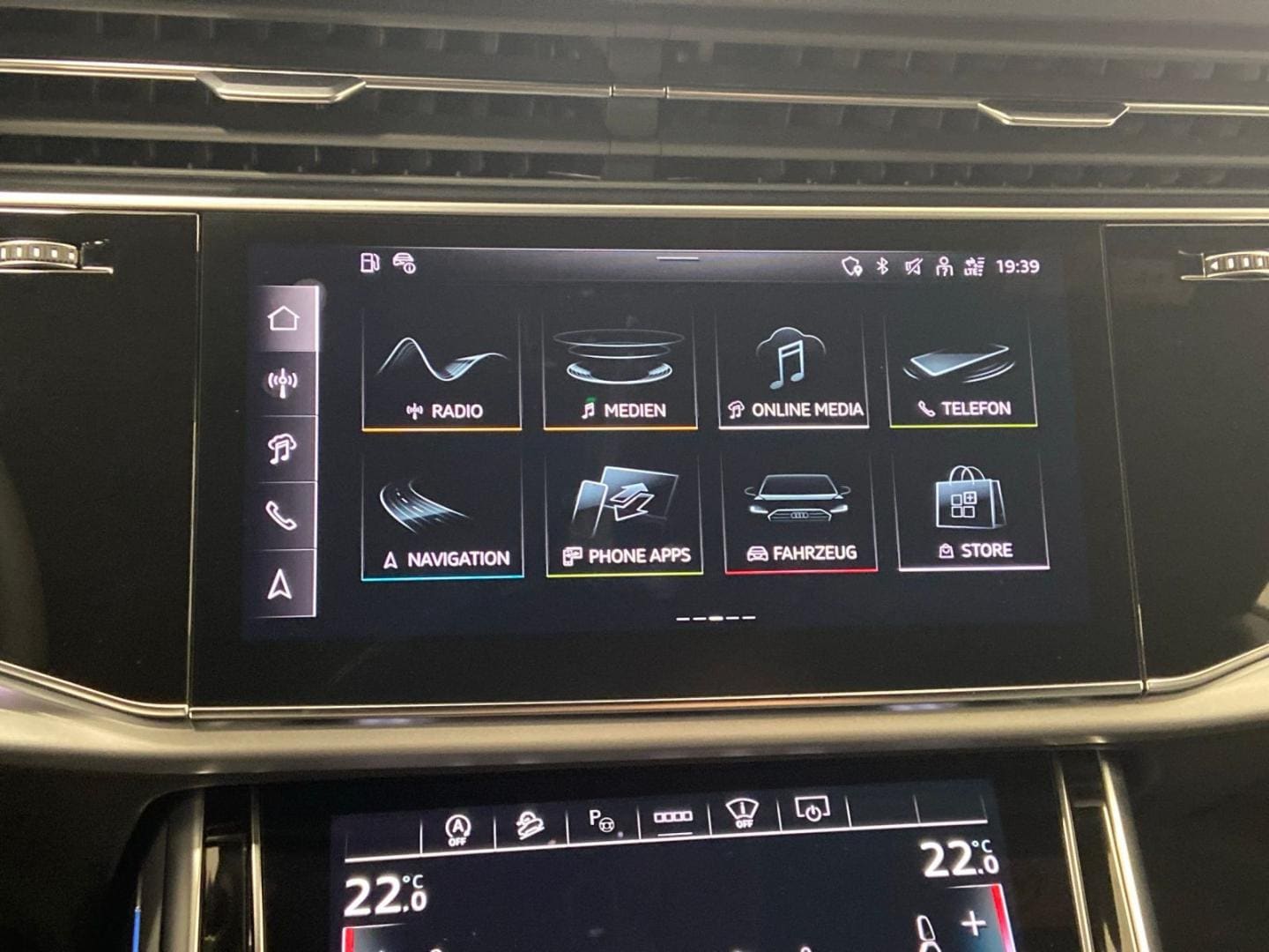Bild über Audi Q8 SUV 55 TFSI quattro tiptronic - für weitere Informationen kontaktieren Sie den Audi Partner