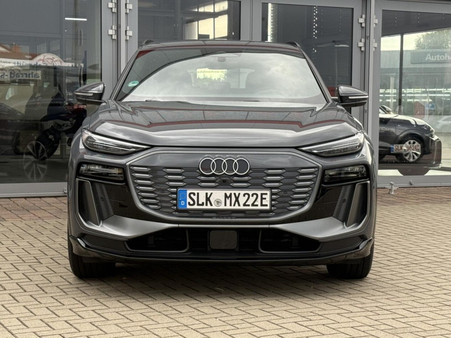 Bild über Audi Q6 SUV e-tron e-tron performance - für weitere Informationen kontaktieren Sie den Audi Partner