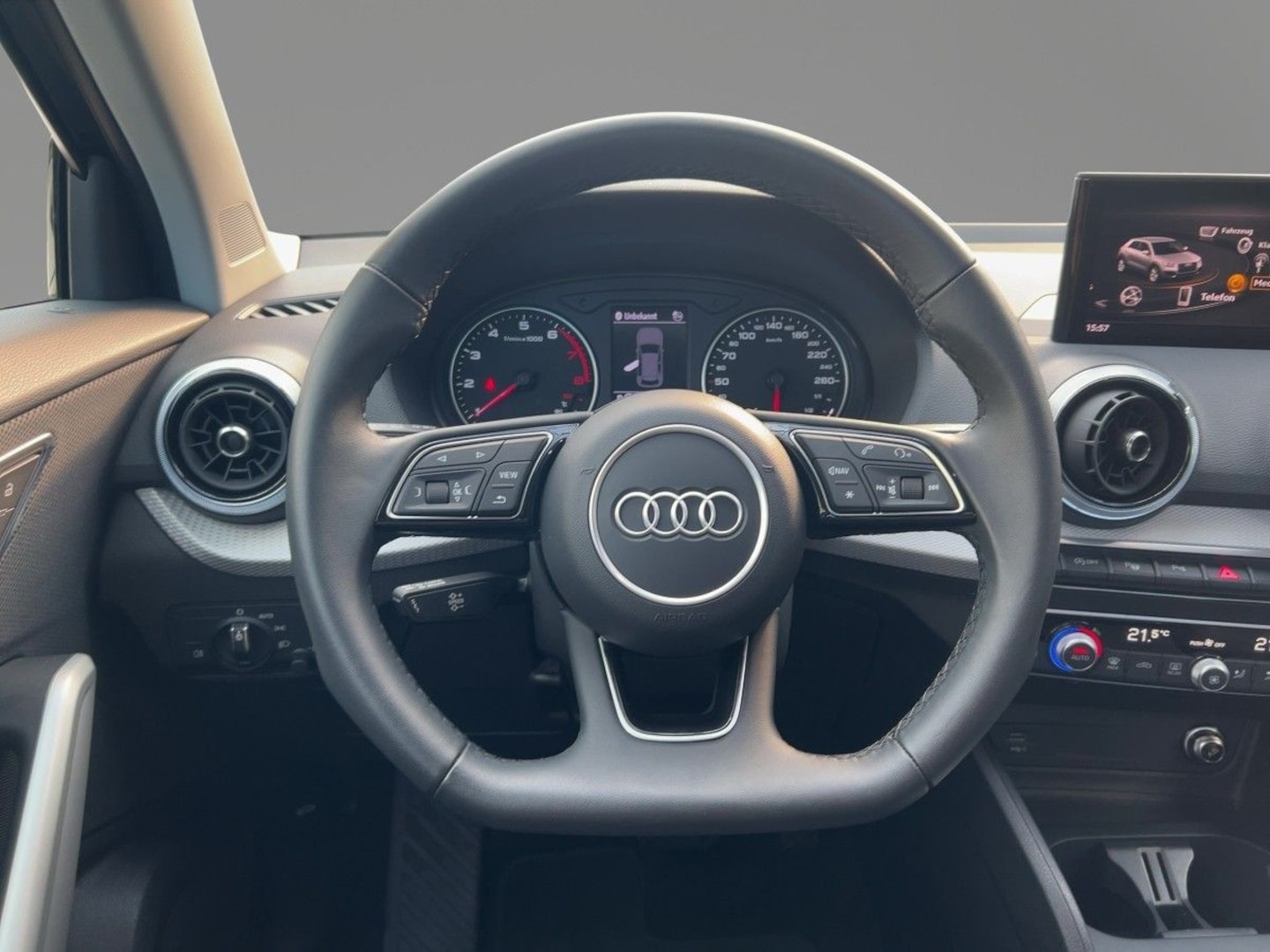 Bild über Audi Q2 advanced 35 TFSI S tronic - für weitere Informationen kontaktieren Sie den Audi Partner