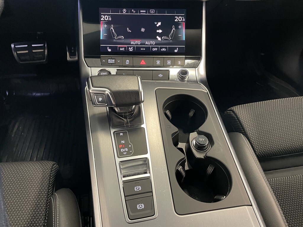 Bild som visar&nbsp;Audi A6 Avant&nbsp;A6 Avant 40 TDI quattro S line 204 hk S tronic - för mer information kontakta din Audi Partner