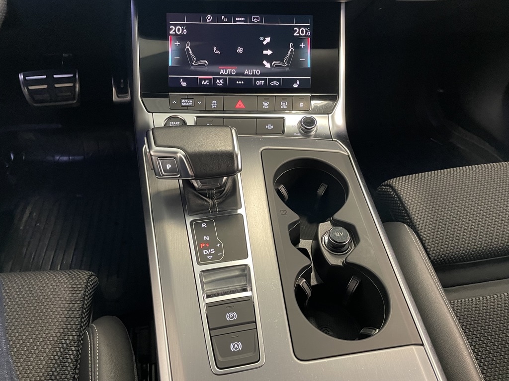 Bild som visar Audi A6 Avant A6 Avant 40 TDI quattro S line 204 hk S tronic - för mer information kontakta din Audi Partner