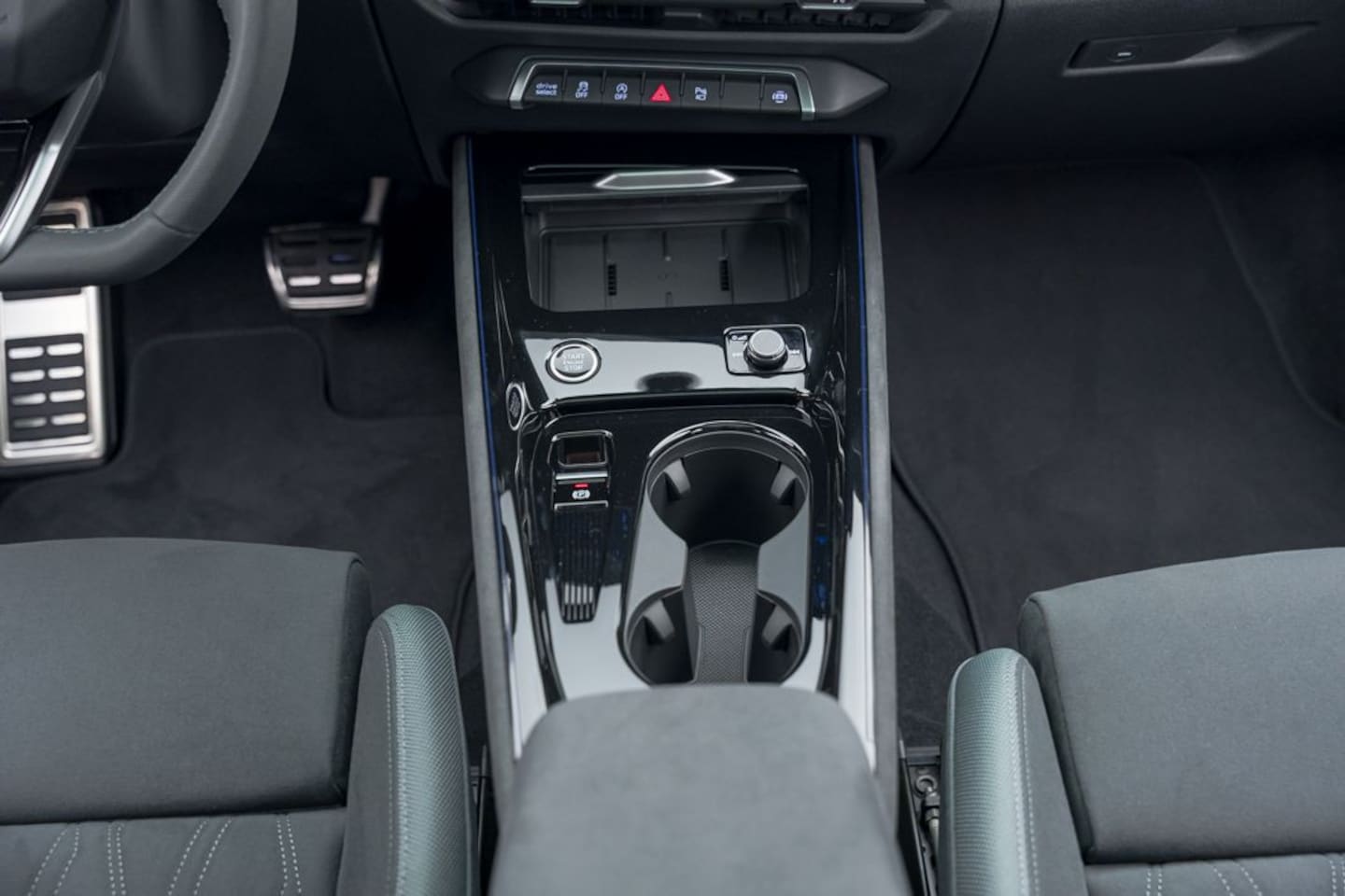 Bild über Audi Q3 SUV TFSI quattro 195 kW S tronic - für weitere Informationen kontaktieren Sie den Audi Partner