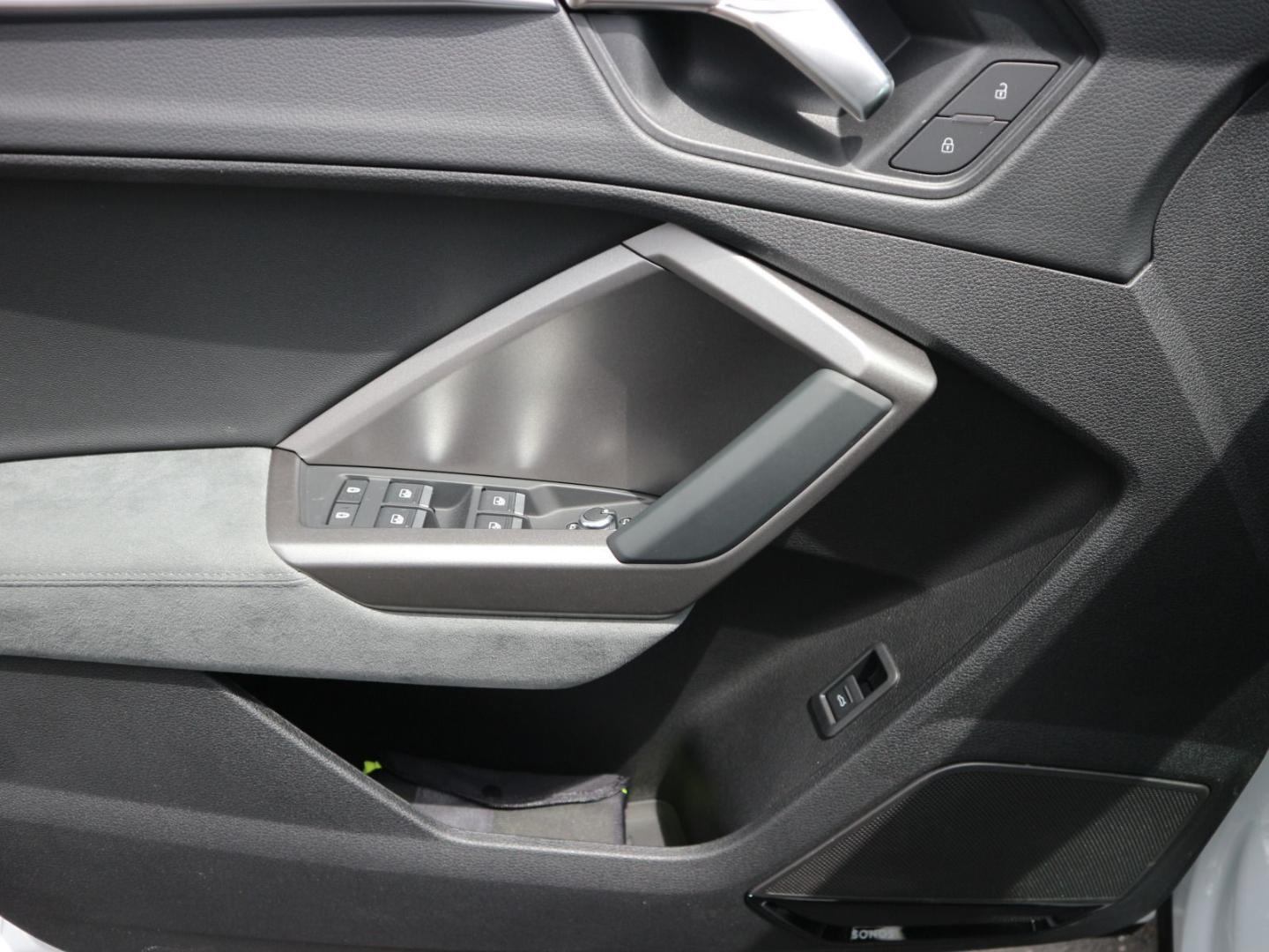 Image about Audi Q3 advanced 35 TDI S tronic