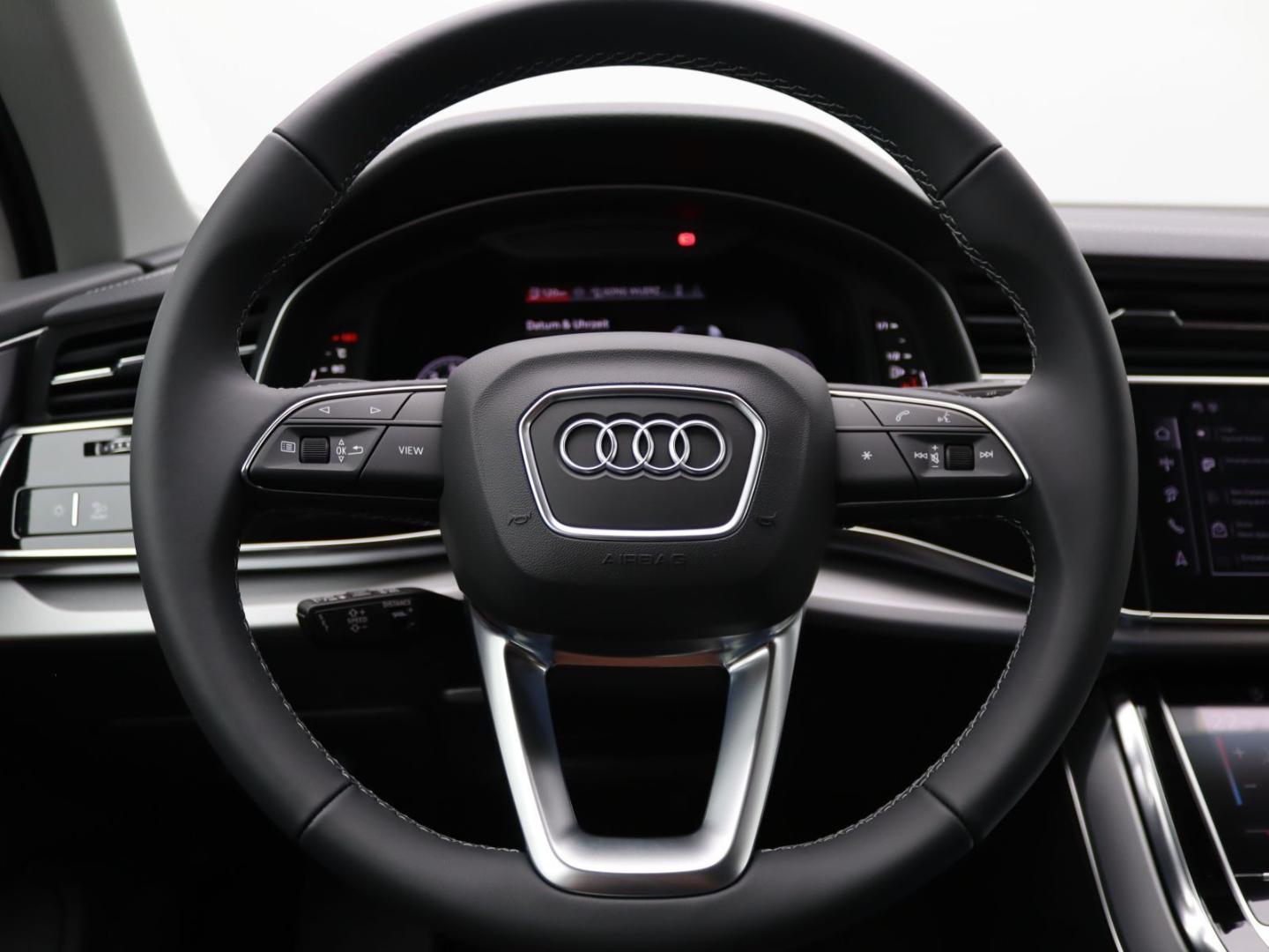 Image about Audi Q7 SUV S line 45 TDI quattro tiptronic