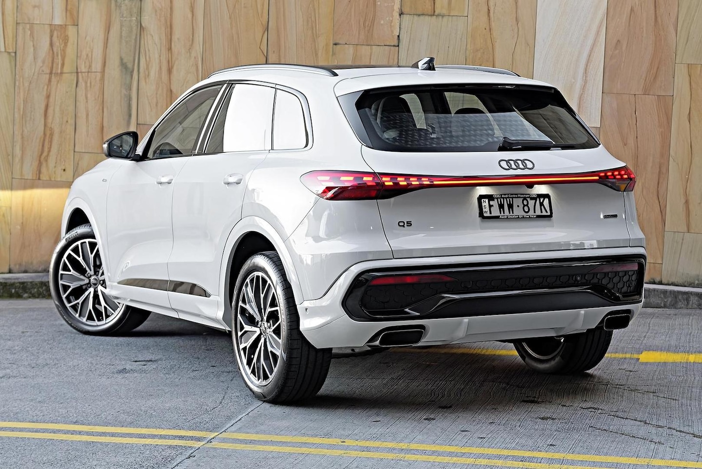 Image about Audi Q5 SUV TFSI quattro 200 kW sport