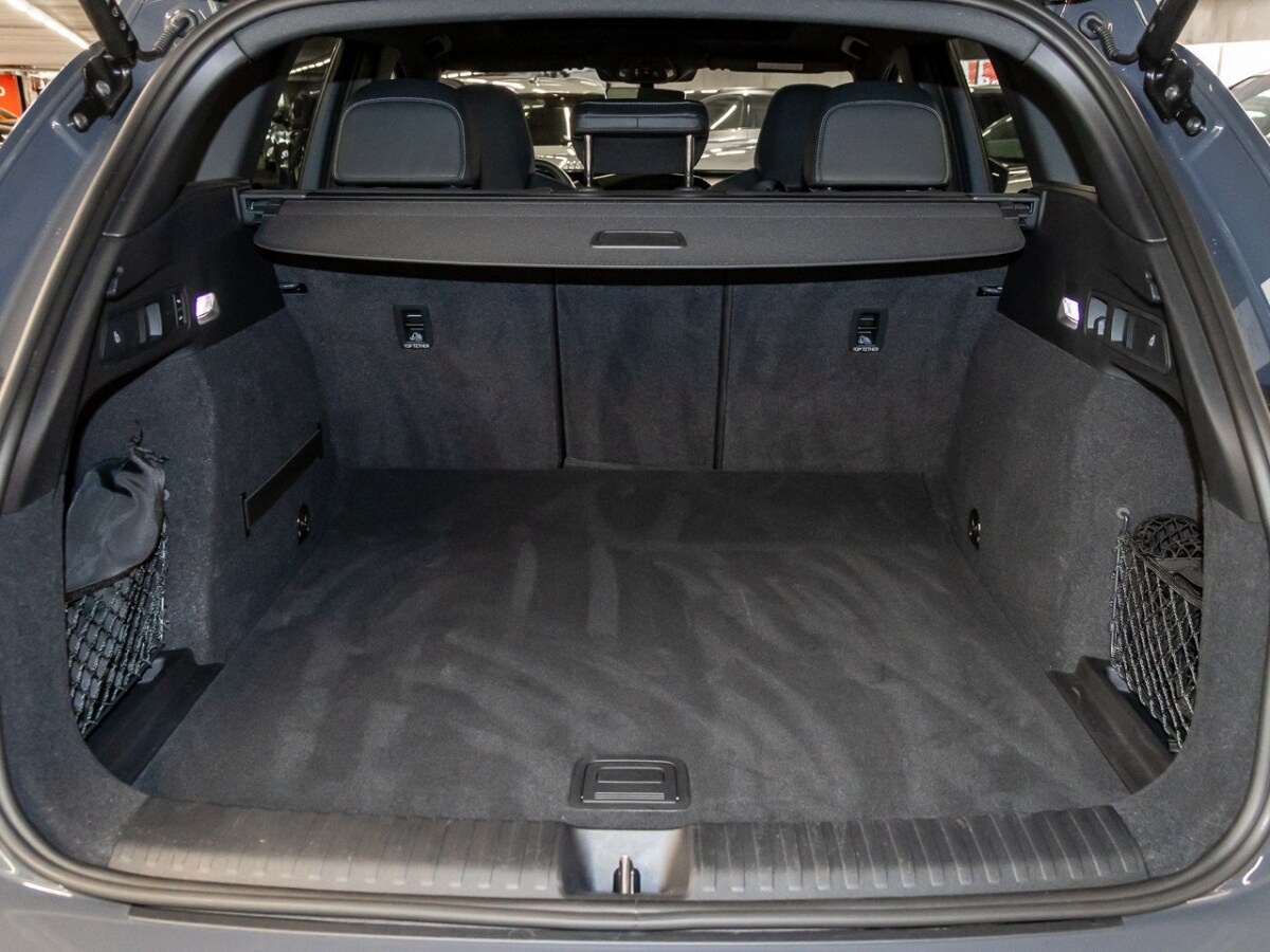 Image about Audi Q6 SUV e-tron e-tron quattro