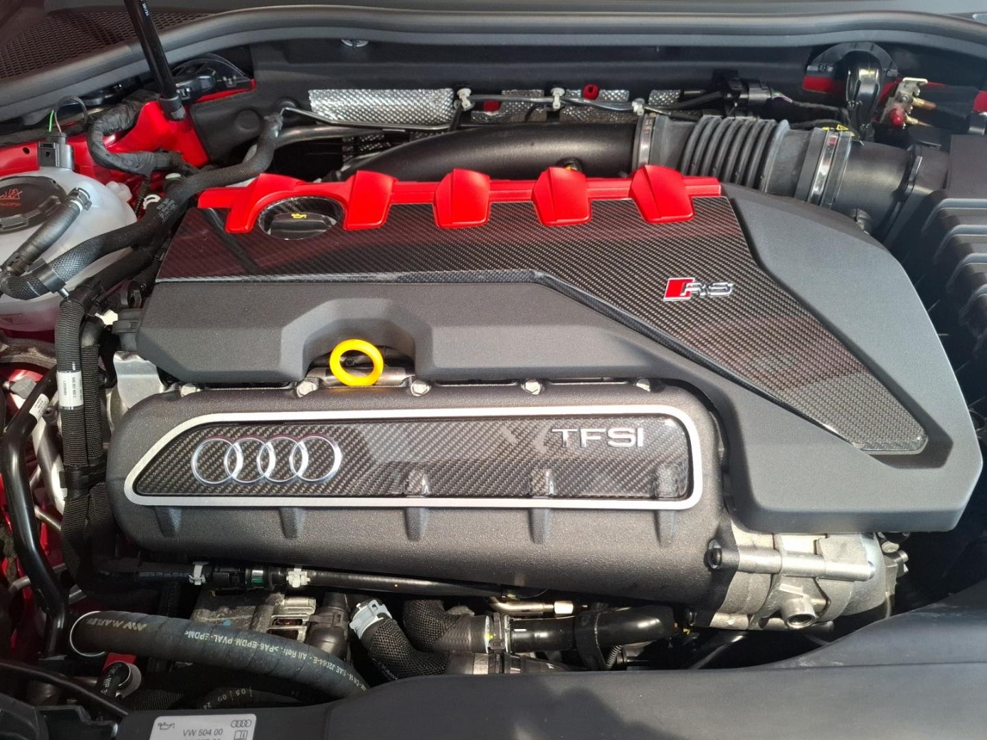 Bild som visar Audi RS 3 Sedan RS 3 Sedan 400 hk S tronic - för mer information kontakta din Audi Partner